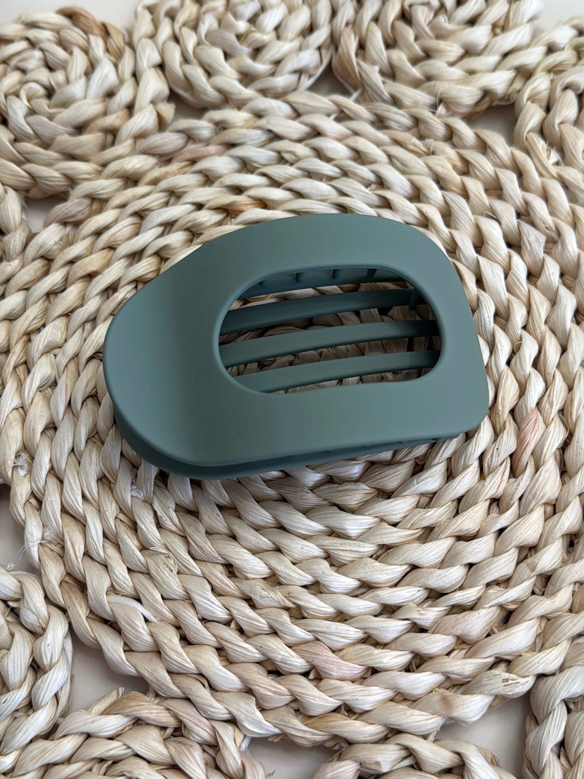 Barely There Hair Clip Neutral Collection